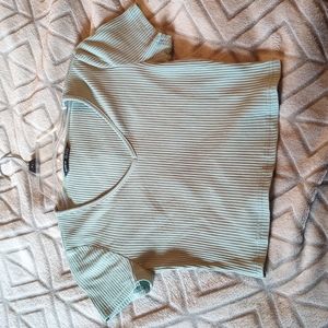 Short Sleeve Crop Top